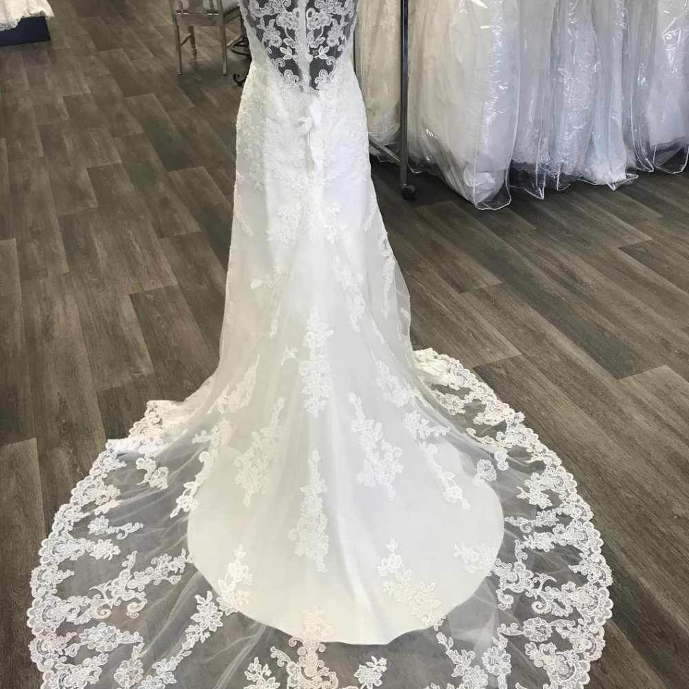 Wedding Dress - Picture 6 of 6